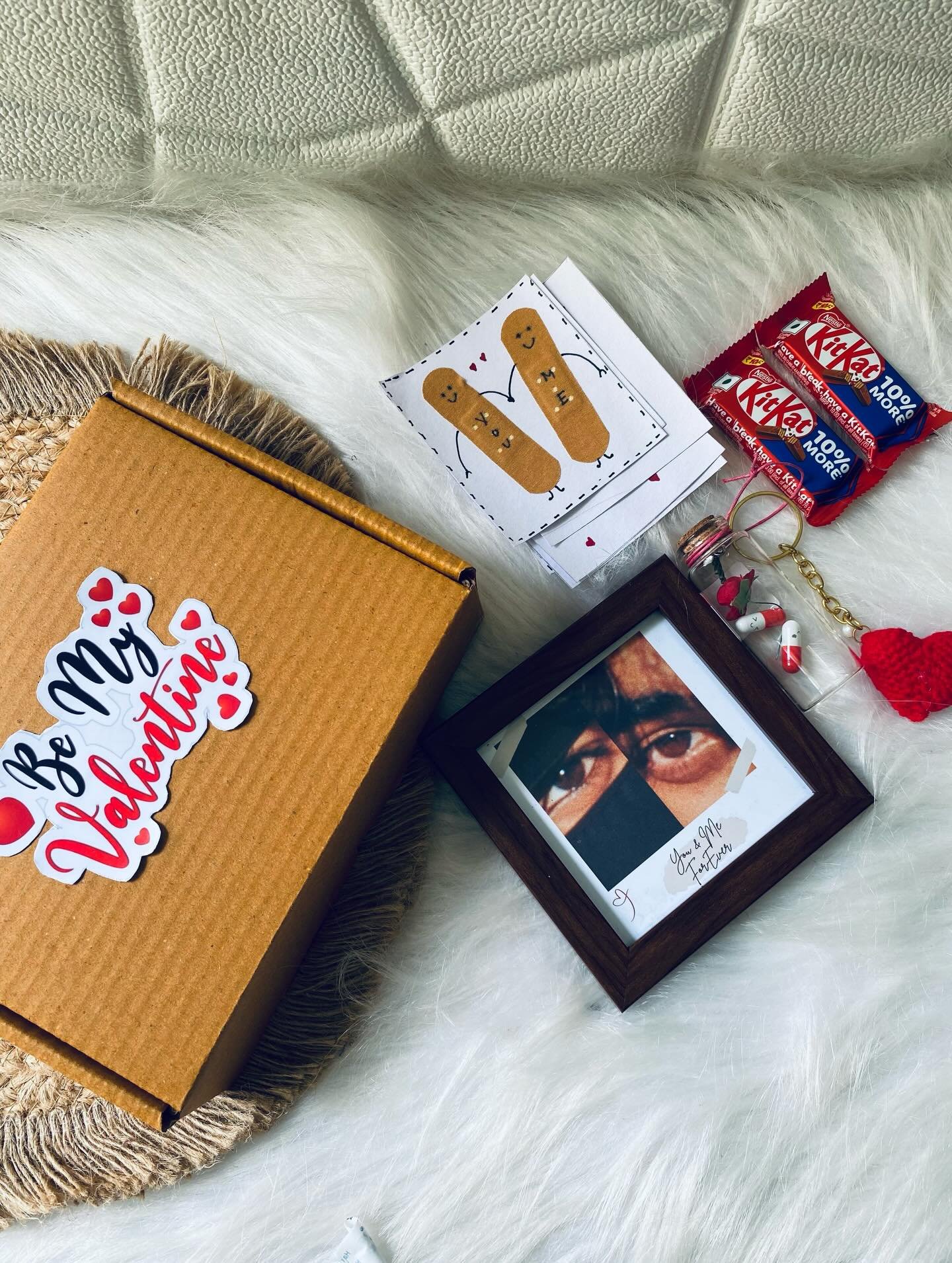 RETURN GIFTS (CUSTOMIZED PHOTO FRAMES)